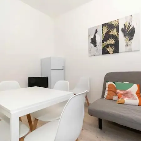 Flat, Strategic Position Turin