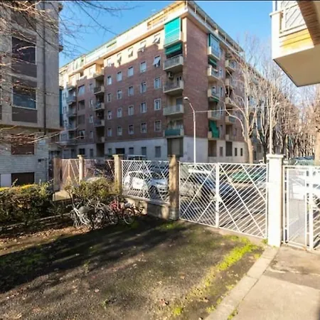 Flat, Strategic Position Apartment