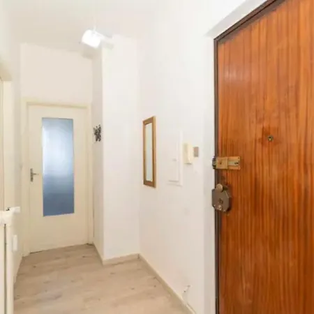 Flat, Strategic Position Lejlighed Torino