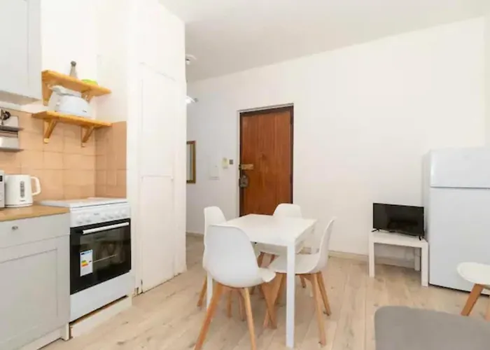 Flat, Strategic Position Turin